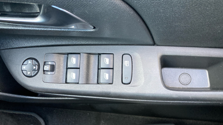 Vauxhall Corsa 100kW Elite Nav Premium 50kWh 5dr Auto [7.4kWCh] Electric Hatchback